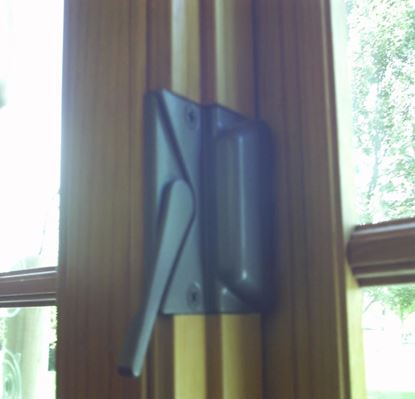 Picture of AWNING SASH LOCK & KEEPER PRIOR TO 2005 SA106